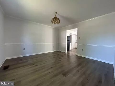 Living - 3402 Williamsburg Dr, Waldorf, MD 20601 photo 1 of 3