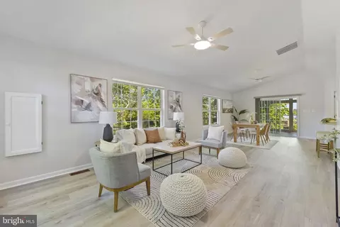 12350 Neale Sound Dr, Cobb Island, MD 20625