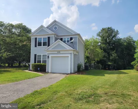 Exterior - 3447 A Iris Pl, Waldorf, MD 20602 photo 3 of 6