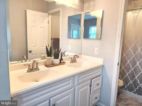 Bath - 3447 A Iris Pl, Waldorf, MD 20602 photo 3 of 5