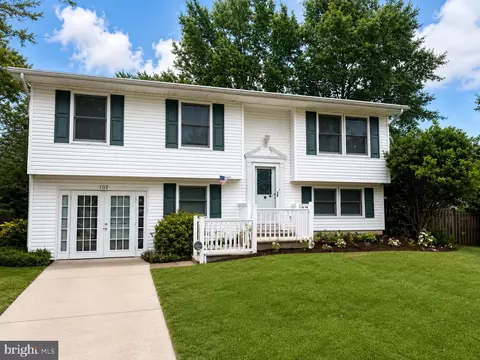 817 Belfast Rd, Waldorf, MD 20602
