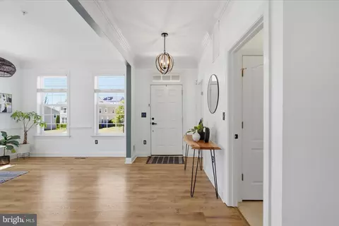 Entry Way - 6735 Mccormick Dr, Bryans Road, MD 20616 photo 2 of 7