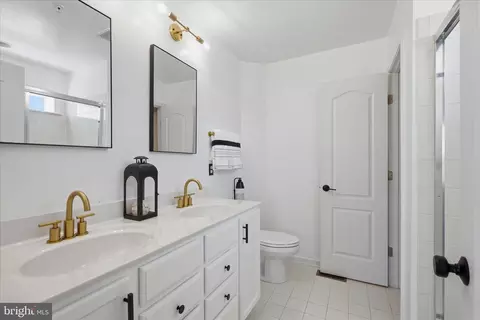 Bath - 6735 Mccormick Dr, Bryans Road, MD 20616 photo 1 of 4