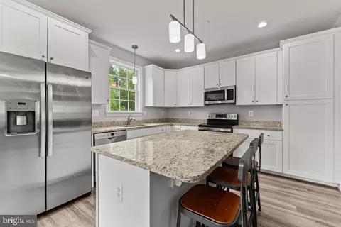 Kitchen - 982 Rye Dr, La Plata, MD 20646 photo 4 of 4