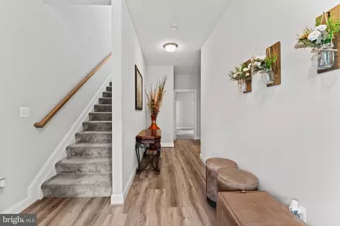 Entry Way - 982 Rye Dr, La Plata, MD 20646 photo 1 of 6