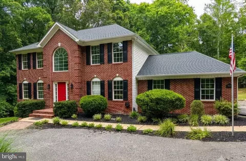 11608 Rest Dr, La Plata, MD 20646
