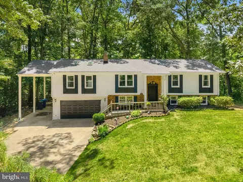 6570 Tip Hill Dr, La Plata, MD 20646