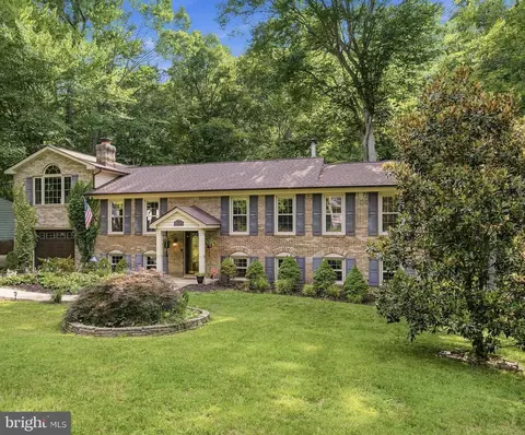 5317 Lily Ct, La Plata, MD 20646
