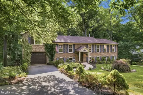 5317 Lily Ct, La Plata, MD 20646