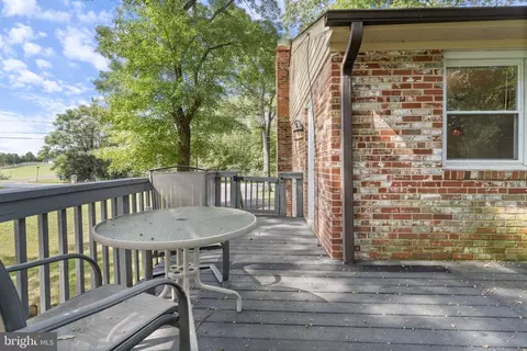Exterior - 3754 Gardiner Rd, Waldorf, MD 20601 photo 4 of 13