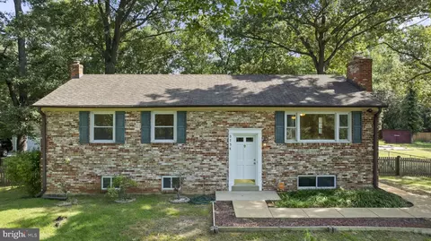 Exterior - 3754 Gardiner Rd, Waldorf, MD 20601 photo 8 of 13