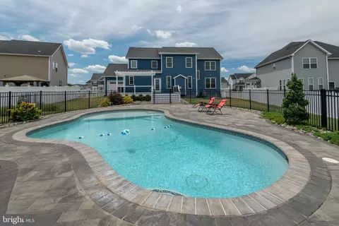 1006 Maiden Grass Dr, La Plata, MD 20646