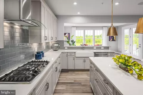 Kitchen - 10410 Halmstad Dr, Waldorf, MD 20601 photo 5 of 6