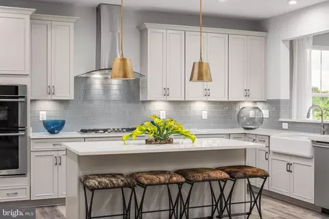 Kitchen - 10410 Halmstad Dr, Waldorf, MD 20601 photo 4 of 6