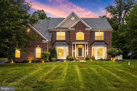 3215 Dunbratton Ct, Waldorf, MD 20601