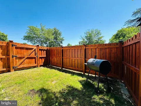 Exterior - 3433 A Azalea Pl, Waldorf, MD 20602 photo 10 of 11