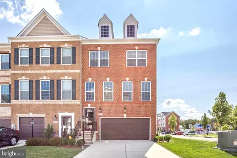 11121 Southport Pl, White Plains, MD 20695