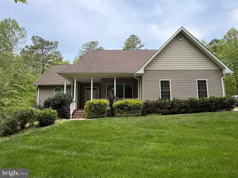 16700 Persica Ln, Hughesville, MD 20637
