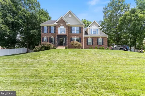 1026 Wales Dr, La Plata, MD 20646