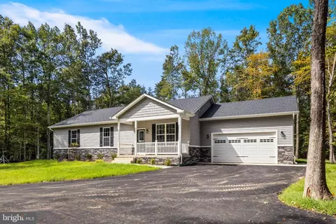 13135 Alyson Pl, Charlotte Hall, MD 20622