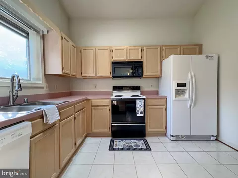 Kitchen - 14495 Over Creek Dr, Issue, MD 20645 photo 3 of 5