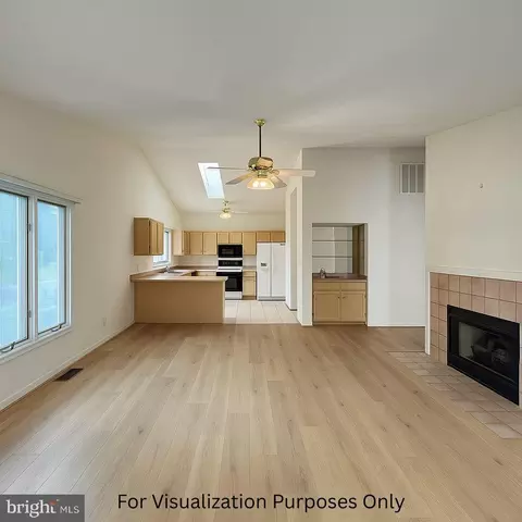 Living - 14495 Over Creek Dr, Issue, MD 20645 photo 11 of 12