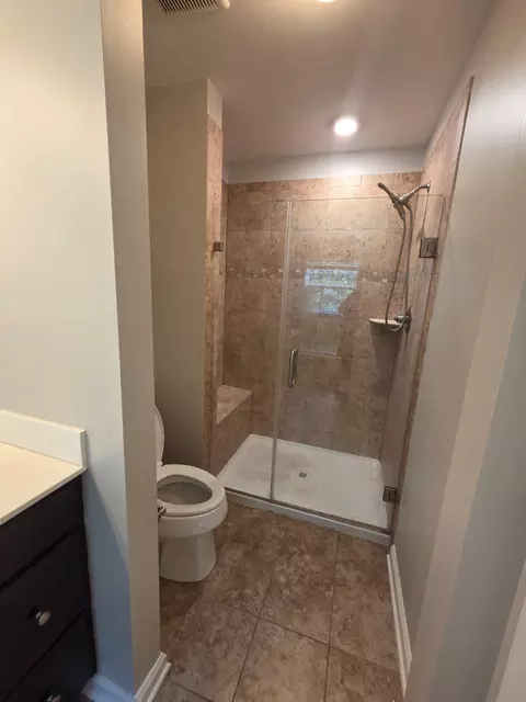 Bath - 3166 High Rocks Pl, Waldorf, MD 20601 photo 3 of 5