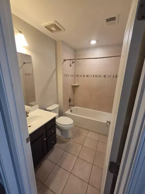 Bath - 3166 High Rocks Pl, Waldorf, MD 20601 photo 4 of 5