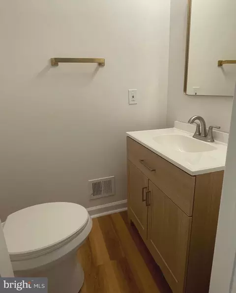 Bath - 14645 Balsam Ct, Swan Point, MD 20645 photo 1 of 6