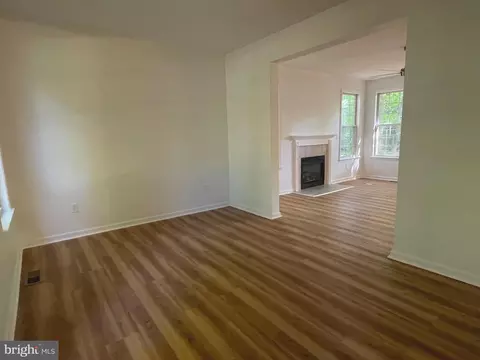 Living - 14645 Balsam Ct, Swan Point, MD 20645 photo 3 of 7
