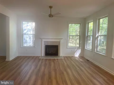 Living - 14645 Balsam Ct, Swan Point, MD 20645 photo 6 of 7