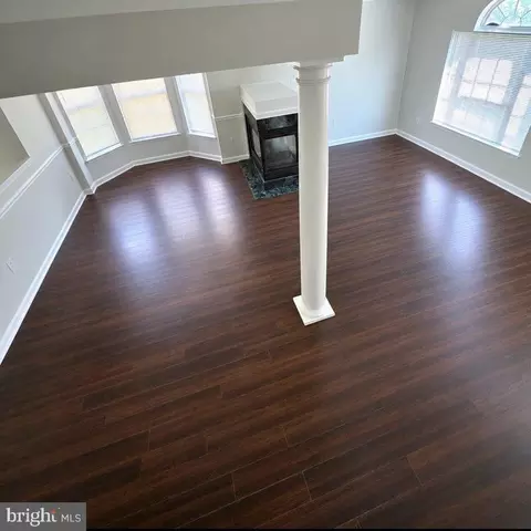 Living - 3071 Miranda Pl, Waldorf, MD 20603 photo 4 of 5