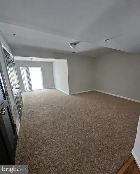 Living - 3071 Miranda Pl, Waldorf, MD 20603 photo 2 of 5