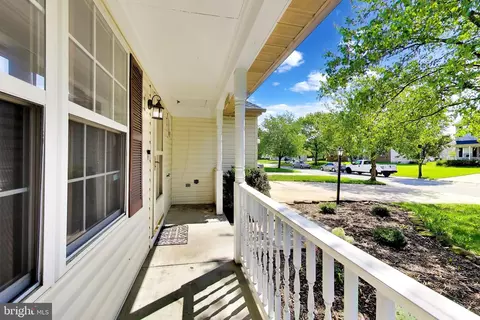 Exterior - 2809 Hackney Ln, Waldorf, MD 20602 photo 4 of 9