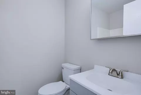 Bath - 4426 Eagle Ct, Waldorf, MD 20603 photo 1 of 1