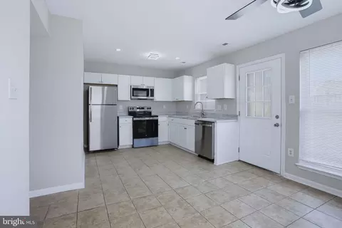 Kitchen - 4426 Eagle Ct, Waldorf, MD 20603 photo 2 of 4