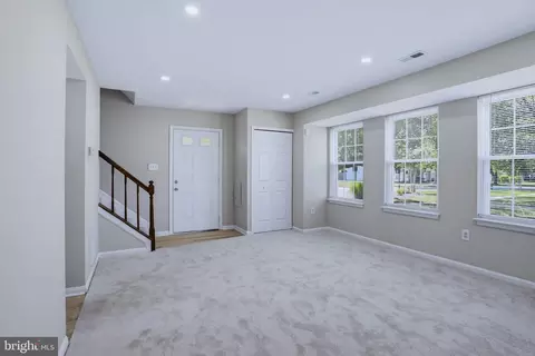 Living - 4426 Eagle Ct, Waldorf, MD 20603 photo 4 of 4