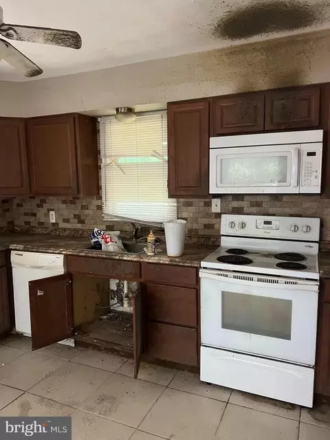 Kitchen - 3551 Malcolm Rd, Brandywine, MD 20613 photo 1 of 1