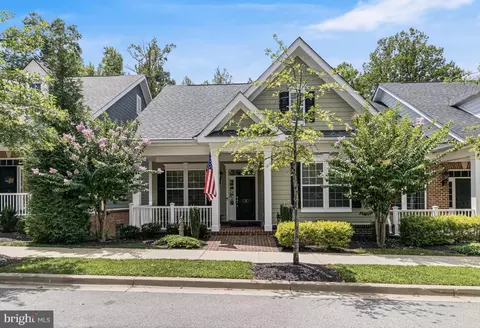38 Derby Dr, La Plata, MD 20646