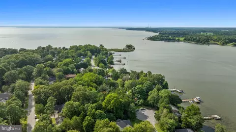 11915 Limestone Ct, Swan Point, MD 20645 photo 3