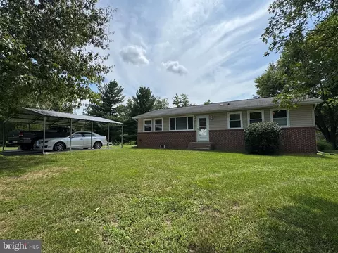 7145 Hillbilly Pl, La Plata, MD 20646