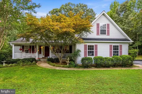 8175 Elizabeth Ln, La Plata, MD 20646