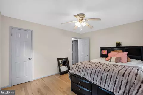 Bedroom - 14750 Jennifer Ct, Swan Point, MD 20645 photo 6 of 6