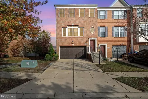 11472 Stockport Pl, White Plains, MD 20695