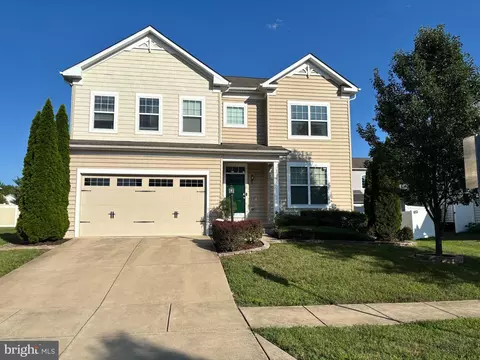 10518 Black Pine Ln, Waldorf, MD 20603