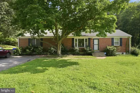 3260 Green Meadows Dr, Indian Head, MD 20640