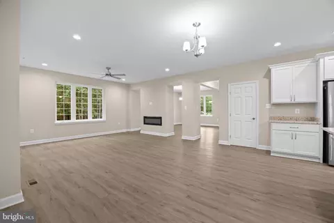 Living - 11330 Lord Baltimore Dr, Issue, MD 20645 photo 9 of 10