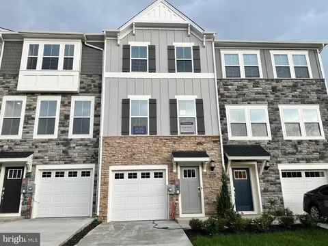 10515 Cobbler Pl, White Plains, MD 20695