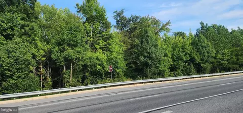 Middletown Rd, Waldorf, MD 20602 photo 4