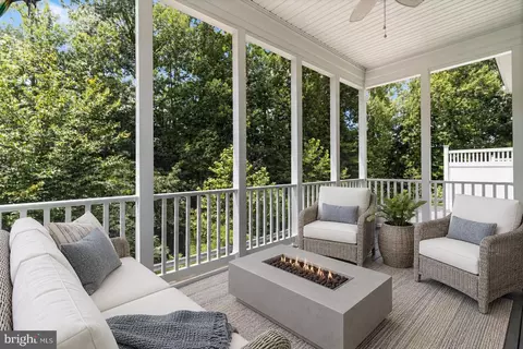 Exterior - 38 Derby Dr, La Plata, MD 20646 photo 9 of 21
